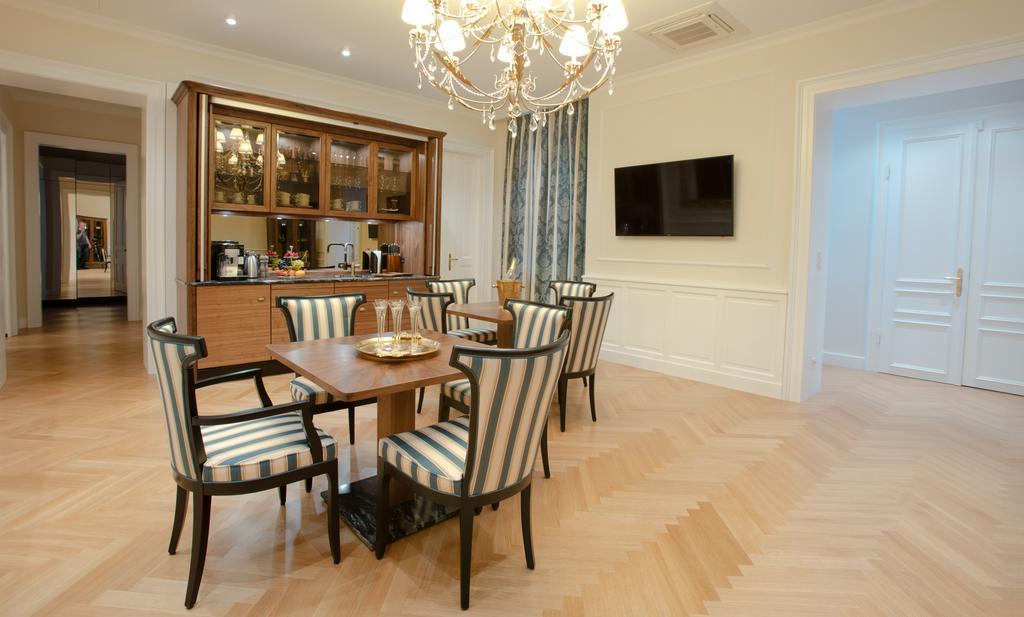 Imperium Residence - Experience The Most Luxurious Apartment In Vienna Center Bagian luar foto