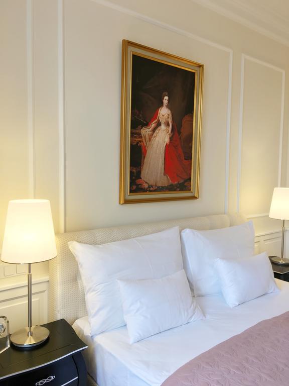 Imperium Residence - Experience The Most Luxurious Apartment In Vienna Center Bagian luar foto