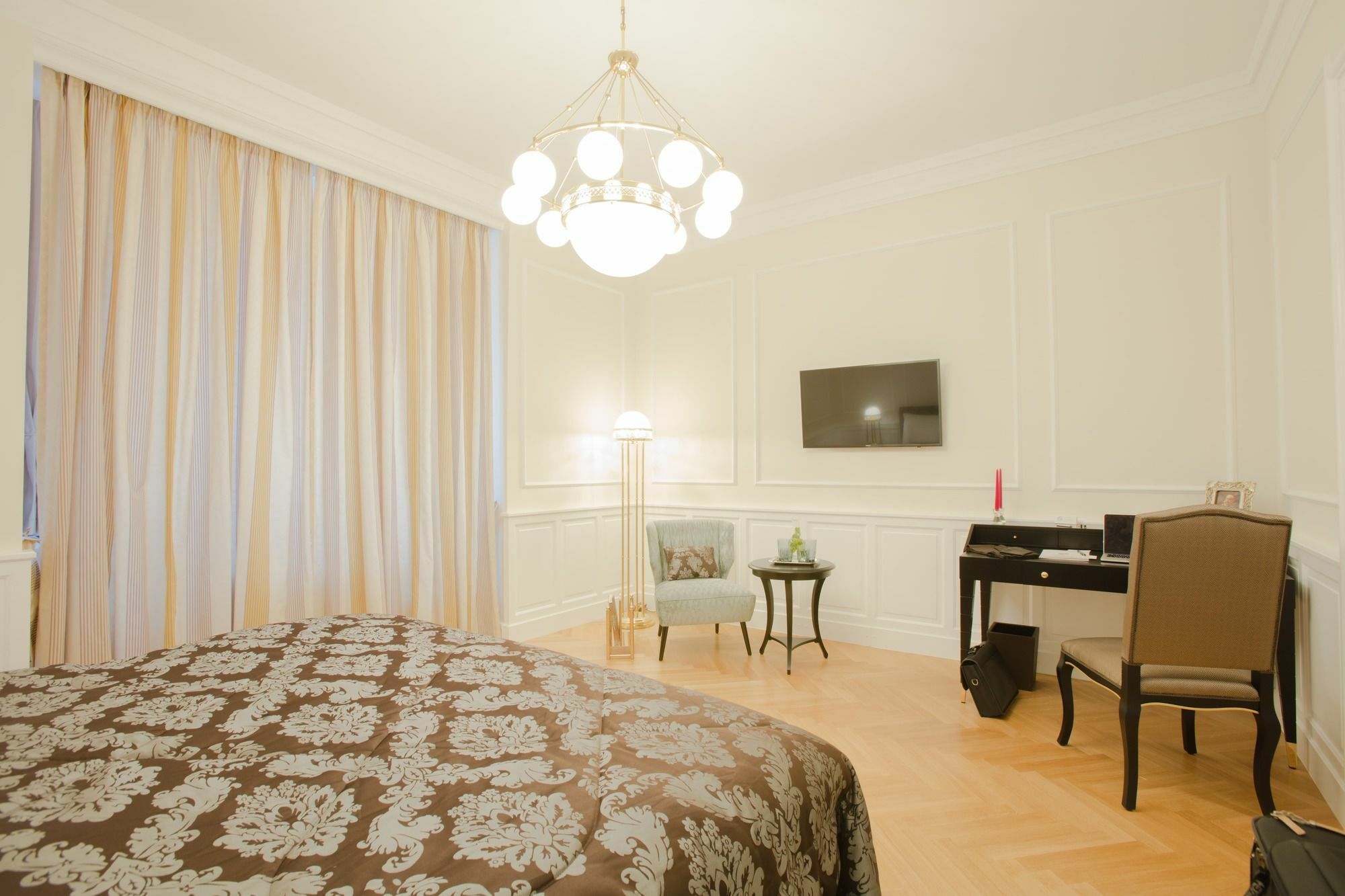 Imperium Residence - Experience The Most Luxurious Apartment In Vienna Center Bagian luar foto