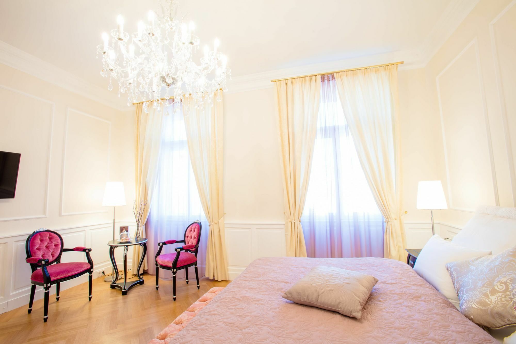 Imperium Residence - Experience The Most Luxurious Apartment In Vienna Center Bagian luar foto